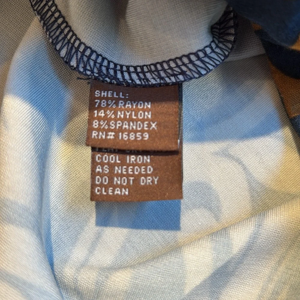 NWOT J. McLaughlin Classic beauty with stretch 4 comfort. Elegant, gorgeous!